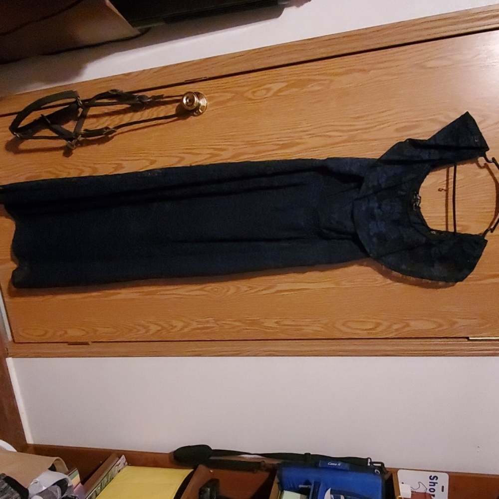 Long dress - Picture 3 of 4